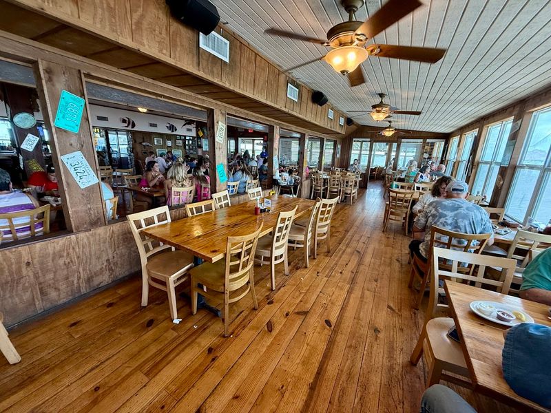 A Menu Built Around the Gulf, Not Around Trends