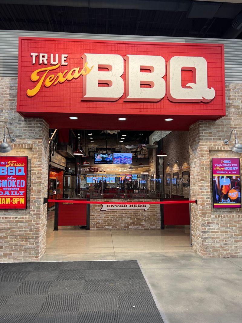 Party Packs That Solve Your Group Meal Dilemmas