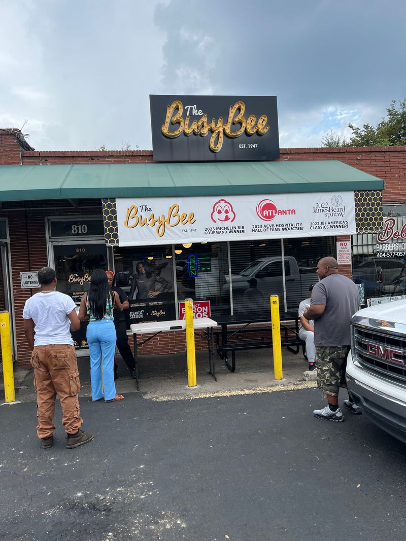 Takeout Lines And Timing Tricks Locals Already Know