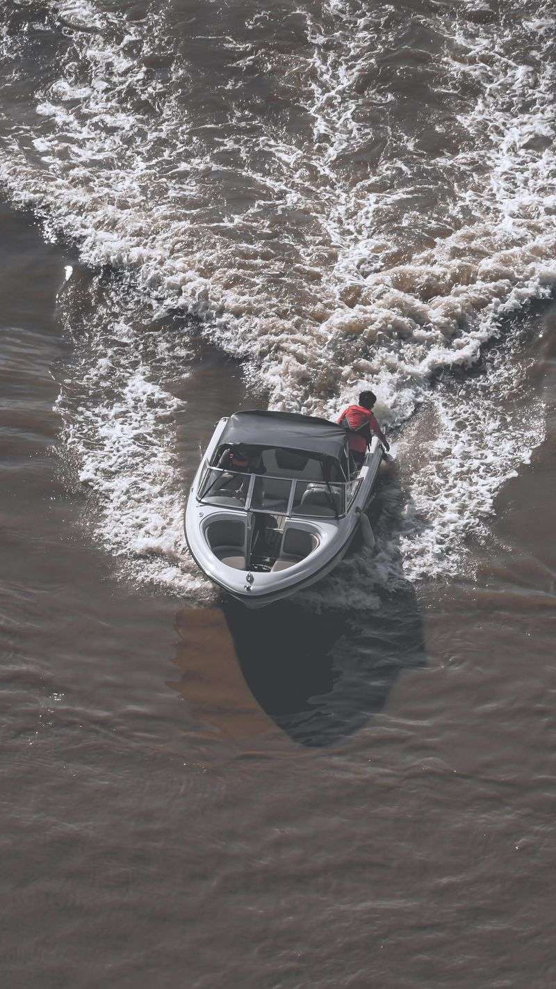 No Wake Zones Turned Into Go Fast Zones