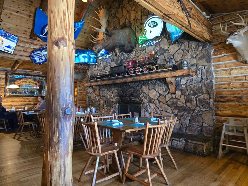 Wings That Pack Flavor and Heat Options