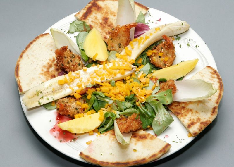 Salads That Don't Skimp on Flavor or Size