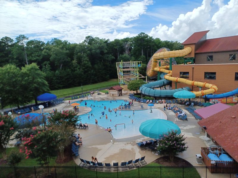 Mini Golf Course For Family Competition