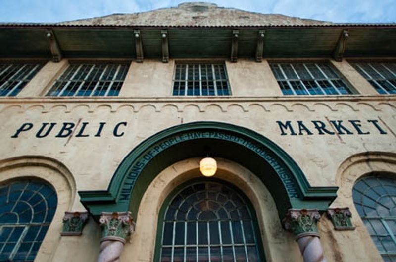 Historic 1928 Building Architecture and Atmosphere