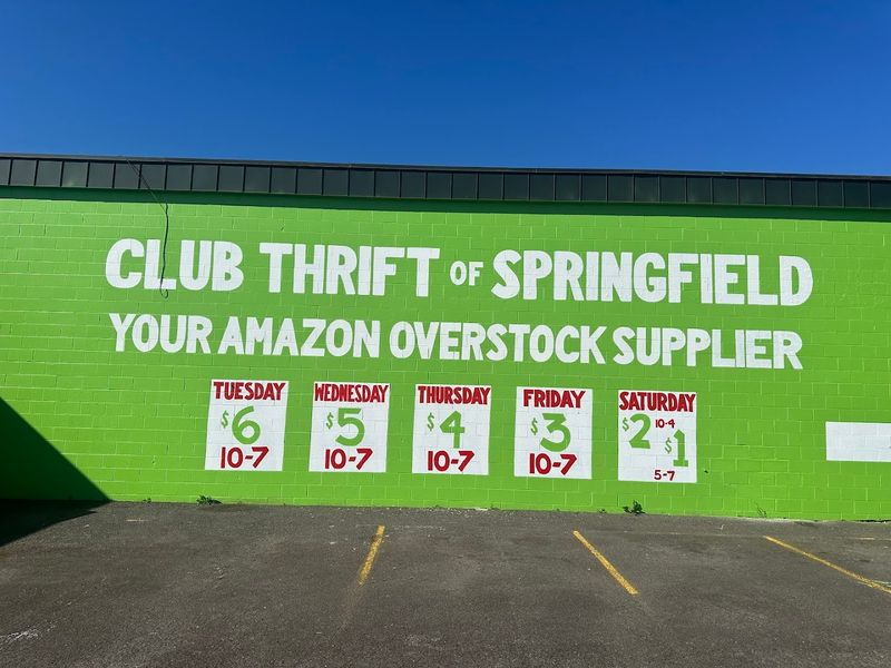 The Weekly Rhythm That Keeps Shoppers Coming Back