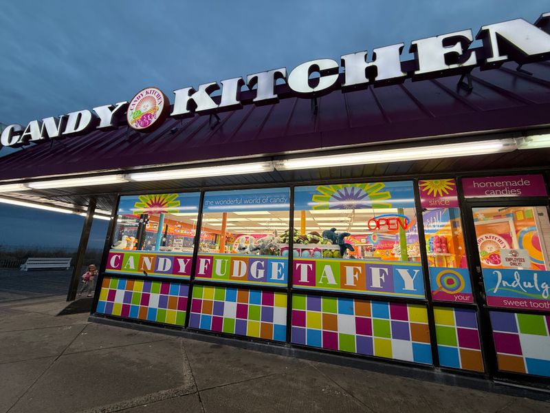 Do The Smart Budget Move: One Sweet Stop, One Salty Stop 