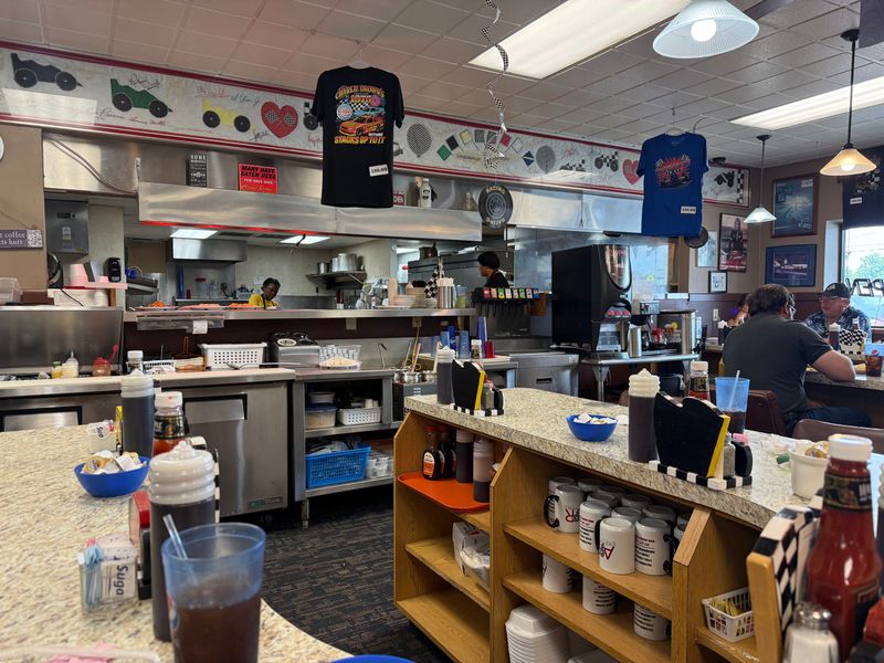 Charlie Brown's Pancake & Steak House (Speedway)