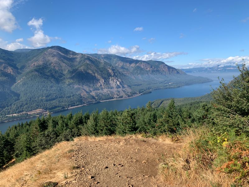 Dramatic Cliff-Edge Perspectives