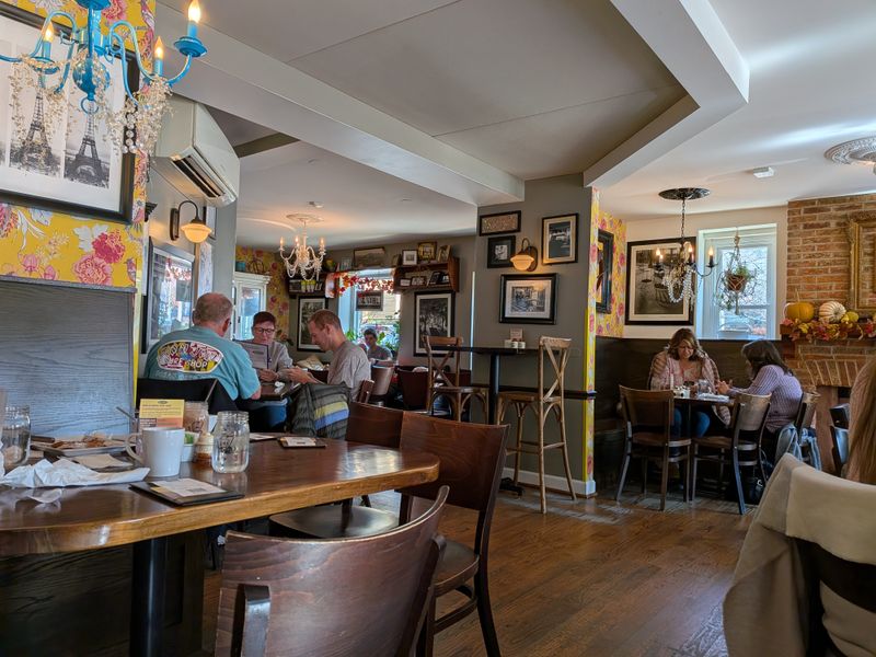 Rachel’s Café & Creperie