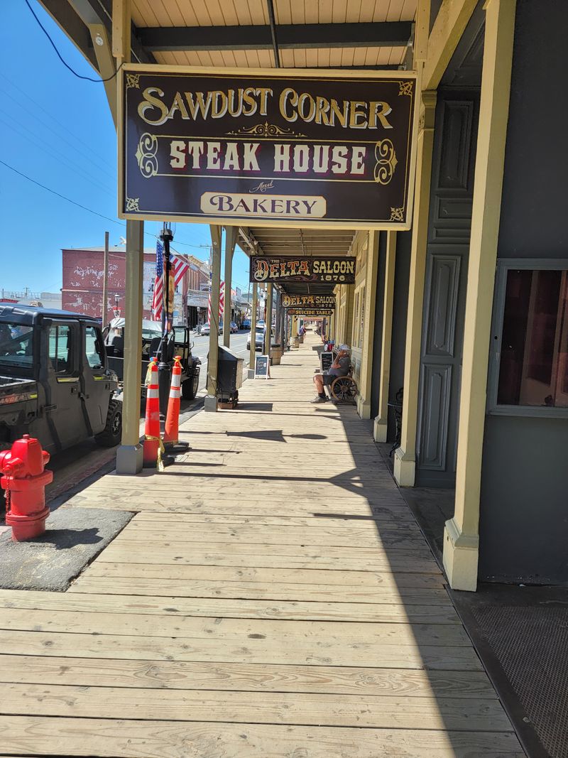 Virginia City Encourages Story Driven Exploration