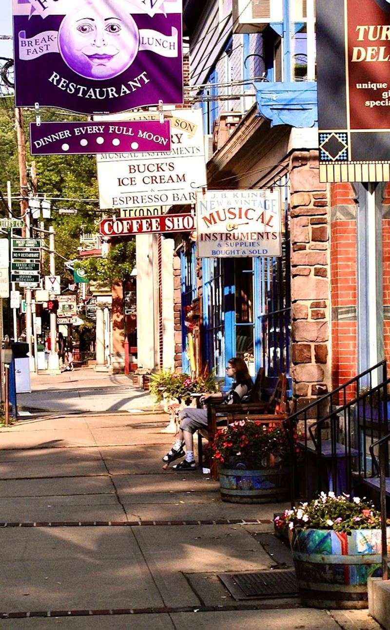 Exploring the Lambertville Antique Market