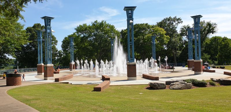 Why Crowds Never Fully Take Over Here