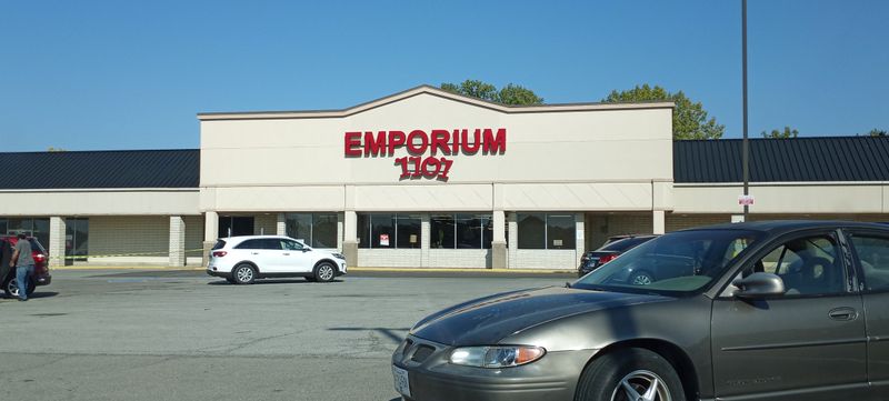 Convenient Location with Easy Access