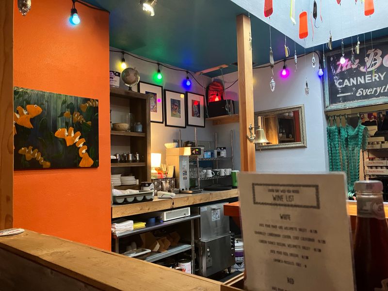 Casual Atmosphere Lets the Food Shine