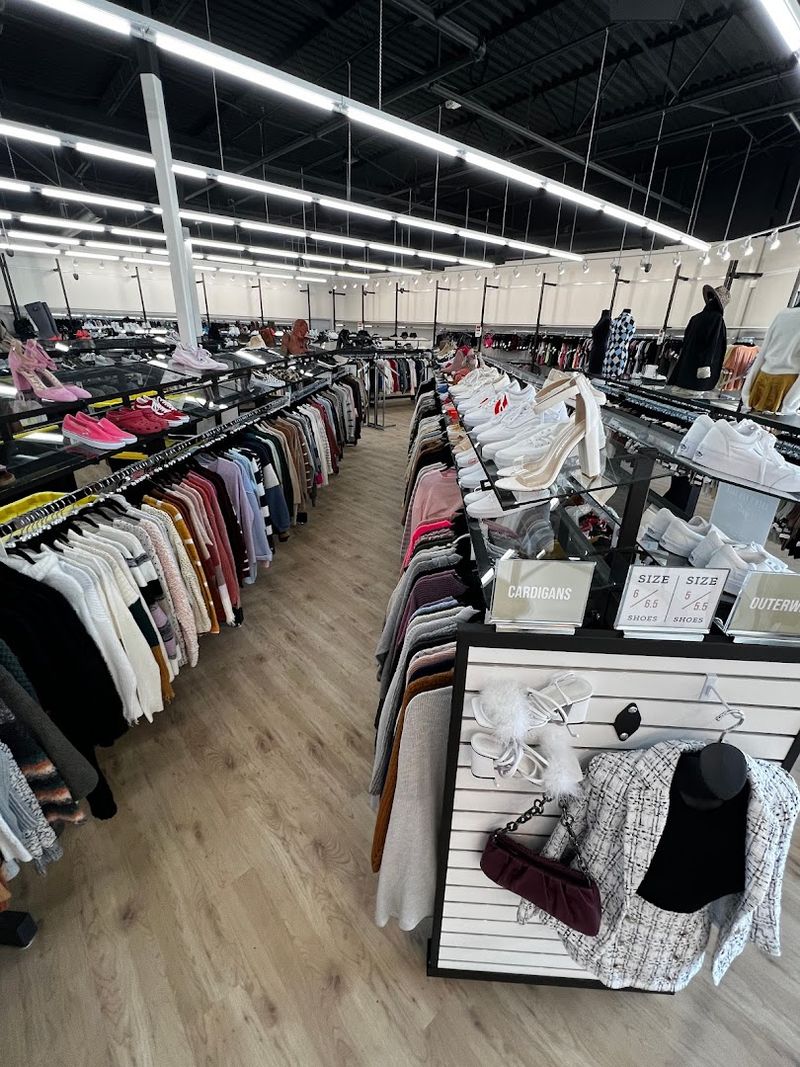 Finding Uptown Cheapskate and Making the Most of Your Visit