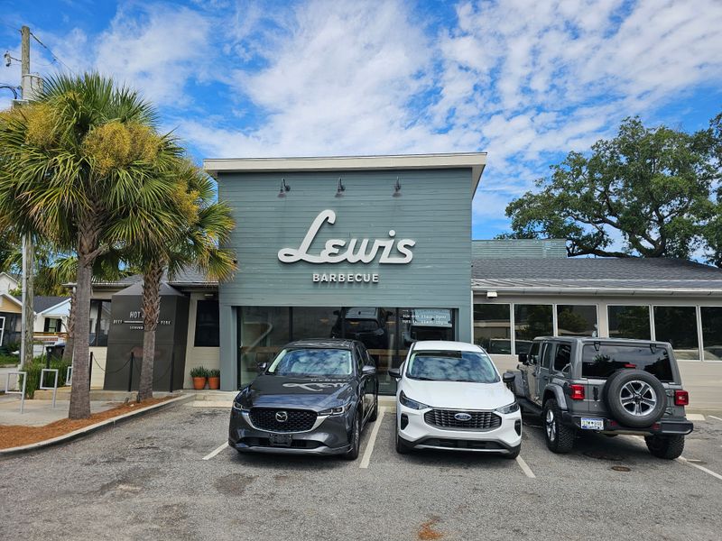 Lewis Barbecue, Charleston 