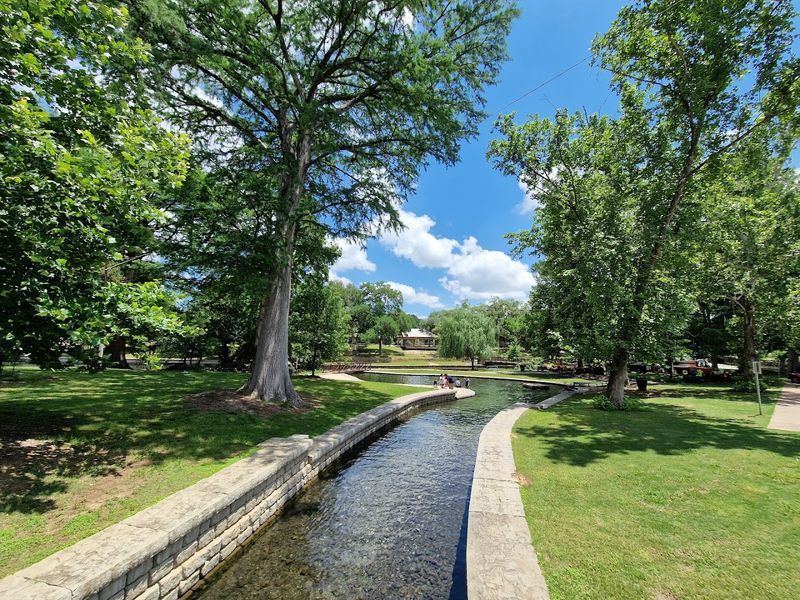 Mini Golf, Volleyball, and Open Lawn Space