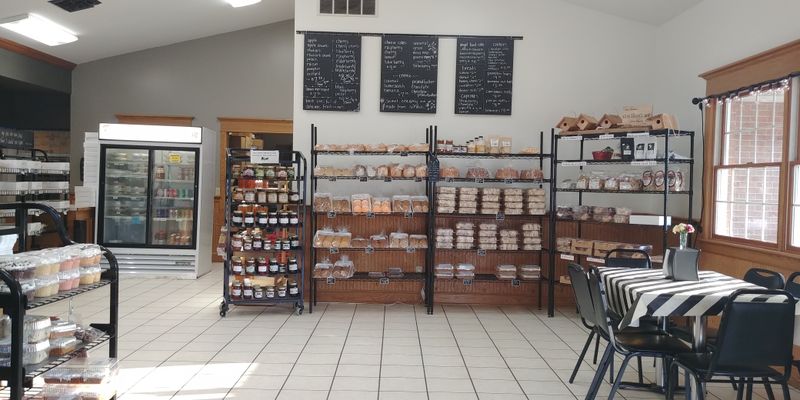 Troyer’s Home Pantry, Apple Creek