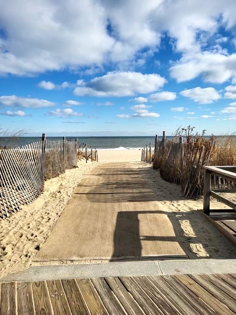 Use The Boardwalk Railings For A Cheap “Picnic Table” Moment 