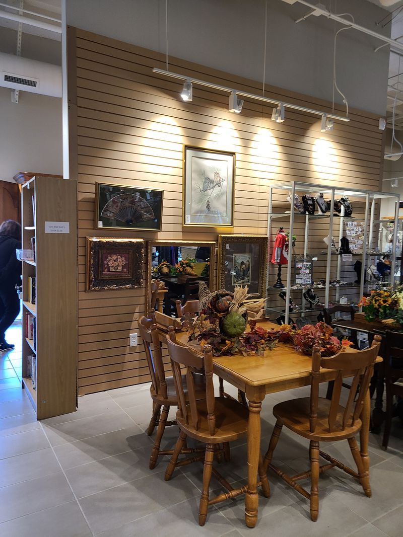 Bargains Alot Thrift Shop, Tulsa