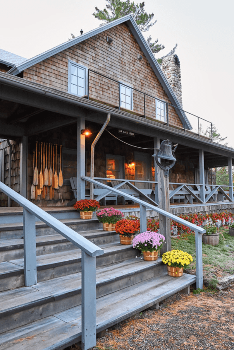 Elk Lake Lodge