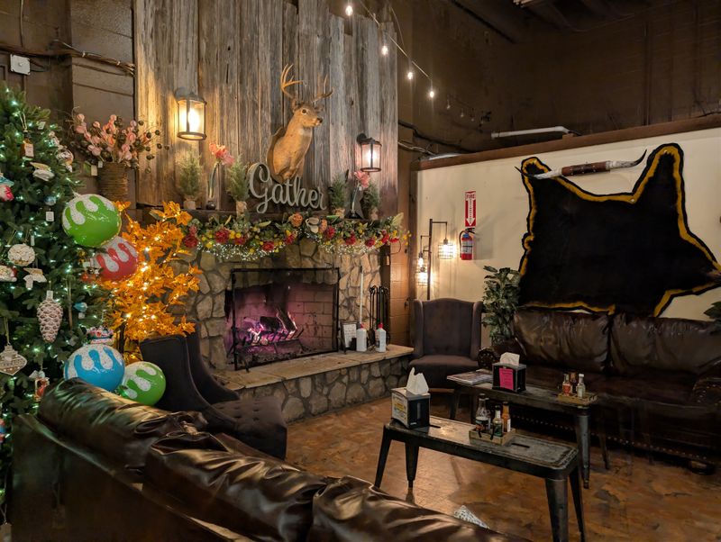 The Apple House, Linden