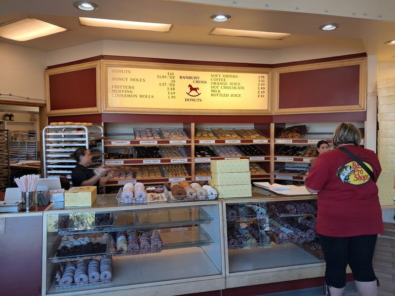 The Old-School Shop Vibe That Feels Proudly No-Frills