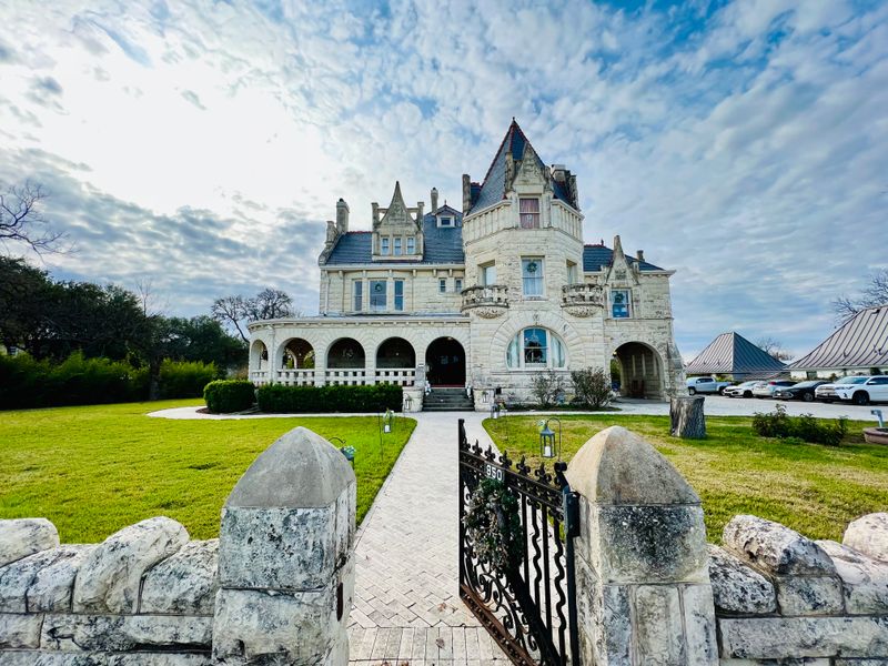 Terrell Castle (The Lambermont)