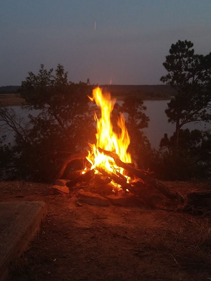 Stargazing and Moonlit Nights That Stay With You