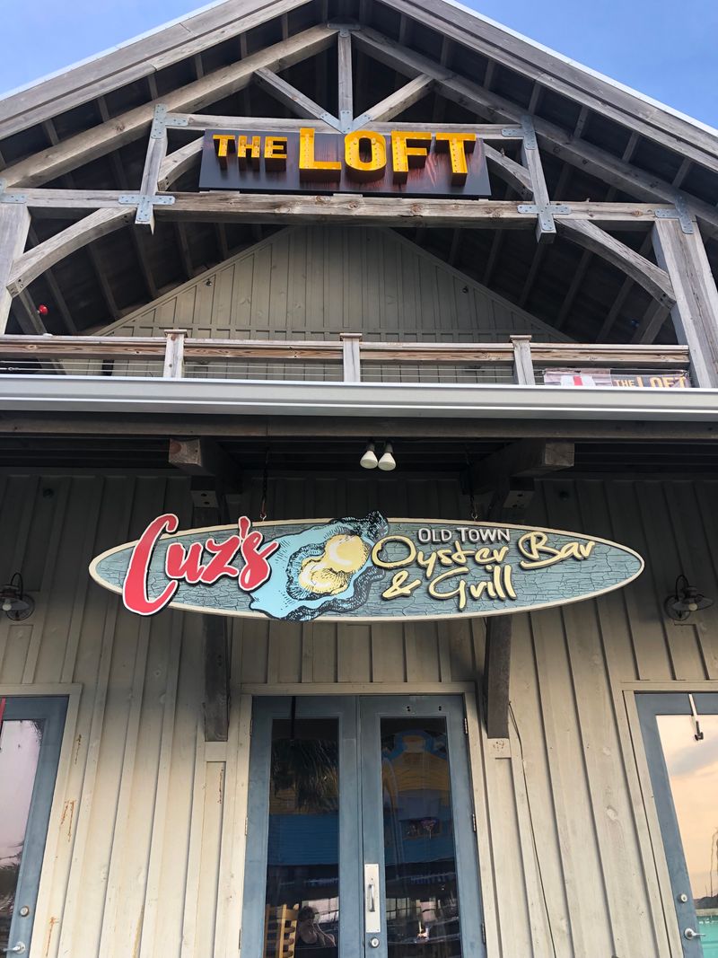 Cuz's Old Town Oyster Bar And Grill, St. Louis