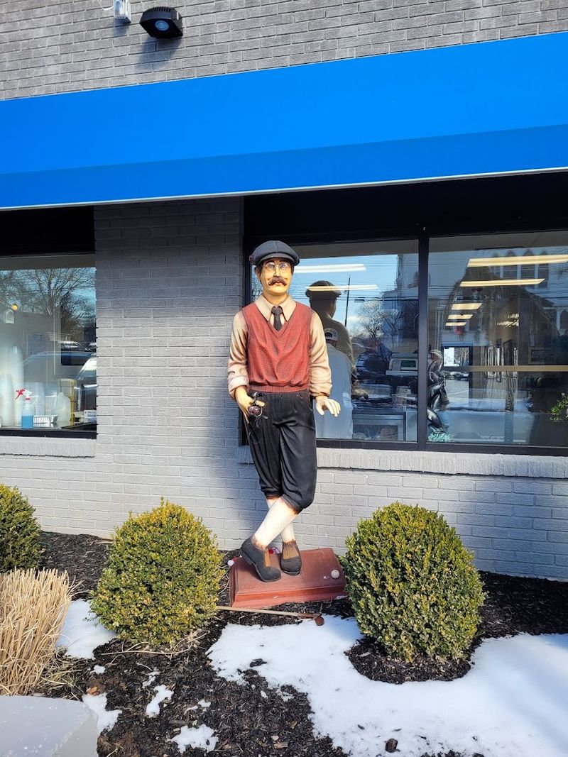 The Knowledgeable Staff Who Actually Know Their Seafood