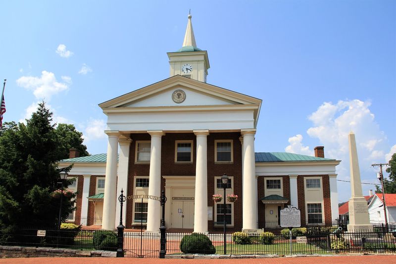 Architecture That Refused to Modernize