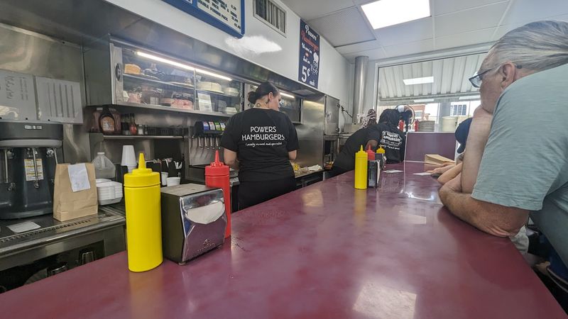 Late-Night Hours That Fort Wayne Night Owls Appreciate