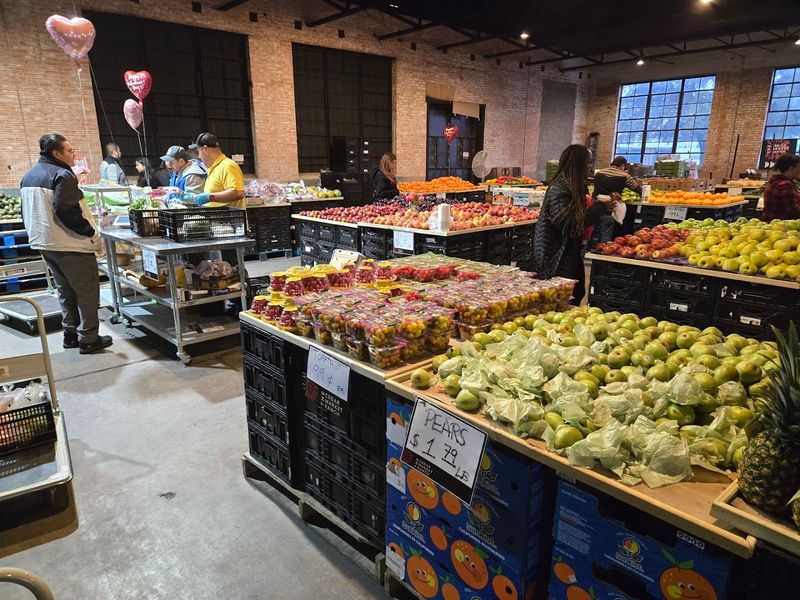 Weekend Mornings When the Place Comes Alive