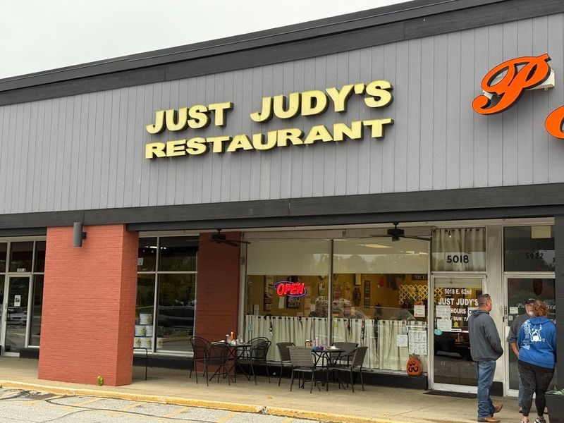 A Classic Diner Atmosphere That Feels Genuinely Authentic