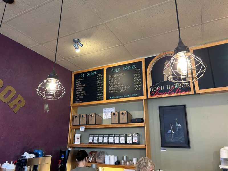 Good Harbor Coffee And Bakery