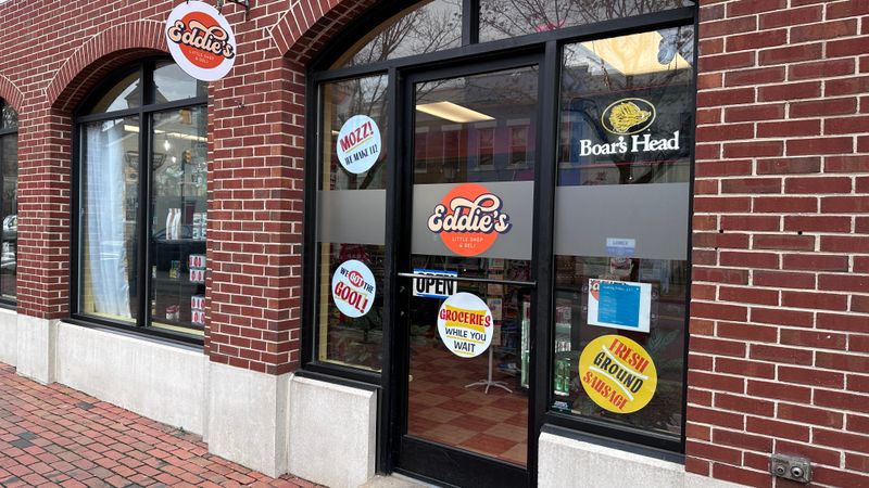 Eddie's Little Shop & Deli, Alexandria