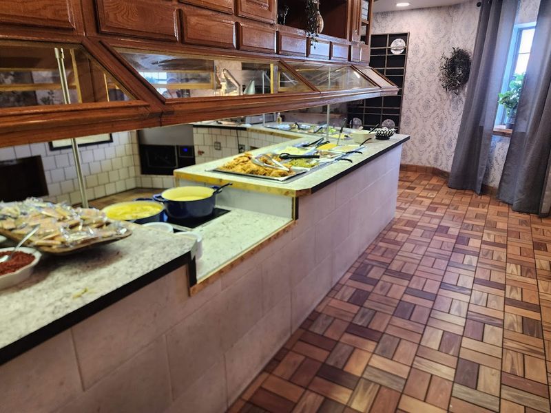 The Salad Bar Earns Its Own Spotlight