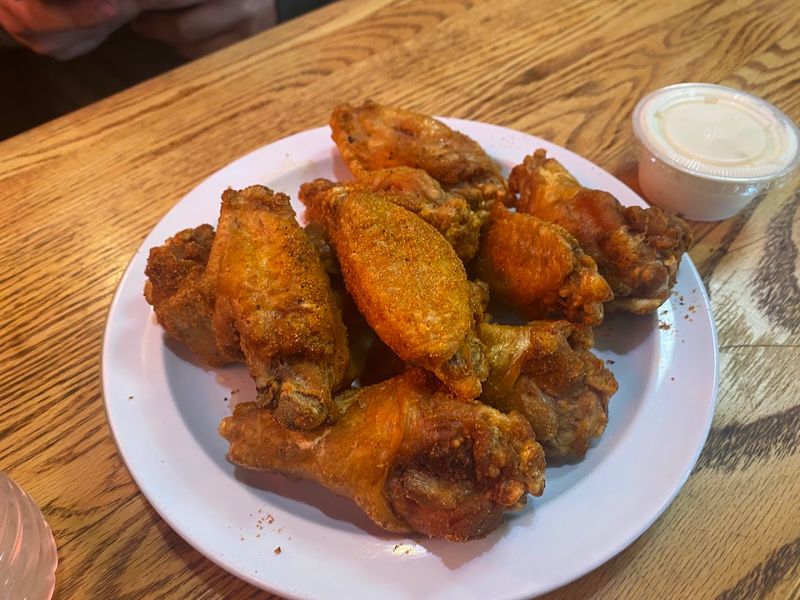 Wings and Onion Rings That Deserve Their Own Following