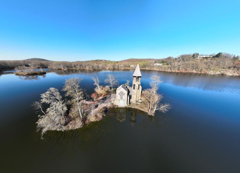 The Private Smoke Rise Community Connection