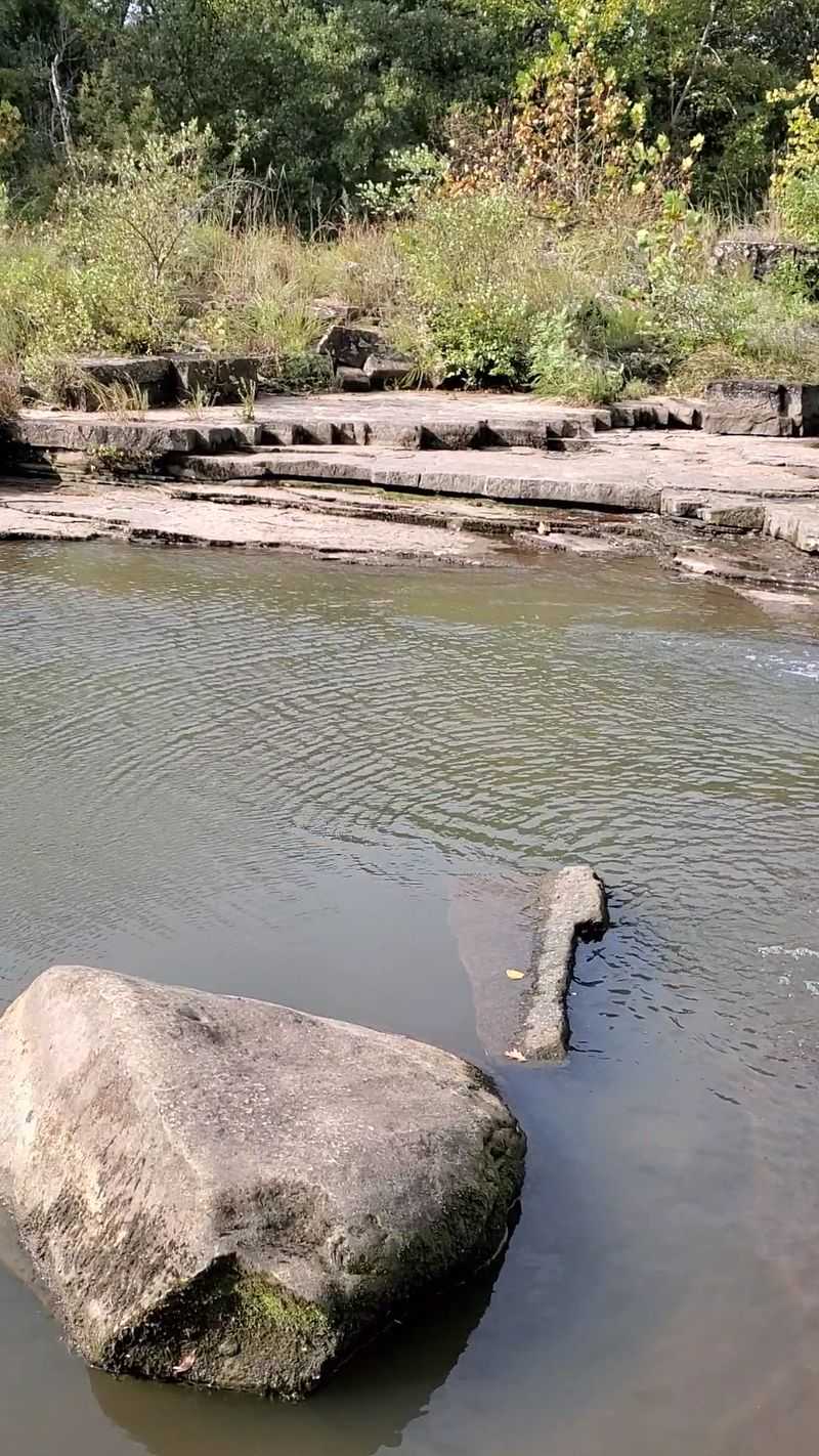 The Rock Ledge Overlooks