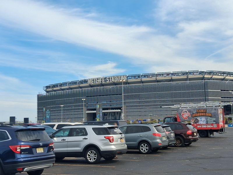 Free Admission and Parking Make Budget Shopping Actually Affordable