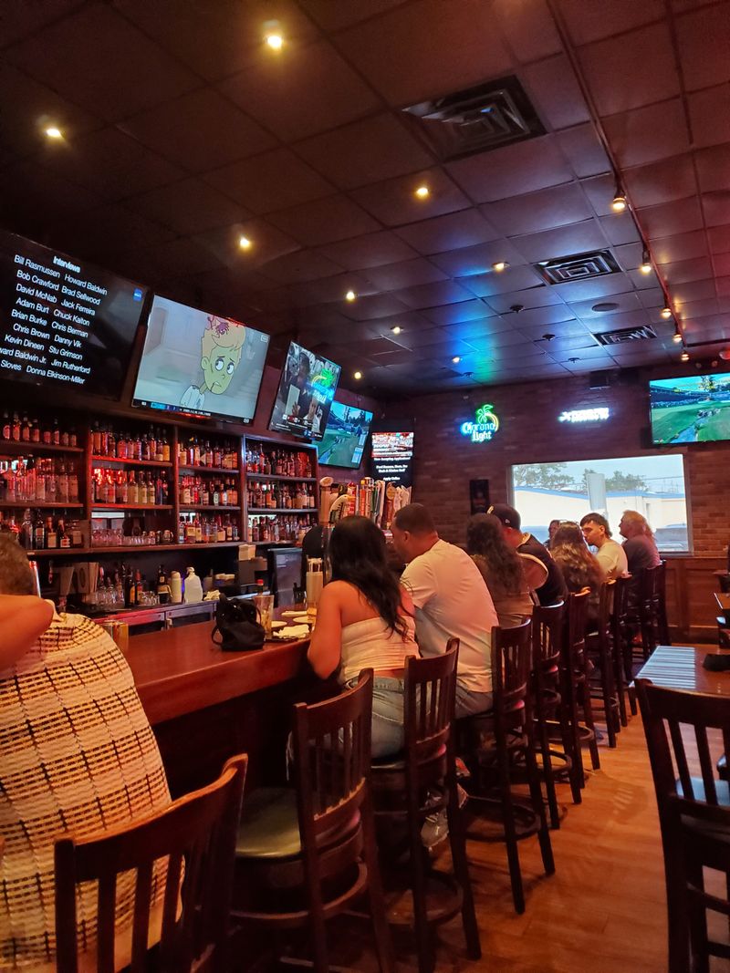 Happy Hour That Locals Build Their Week Around