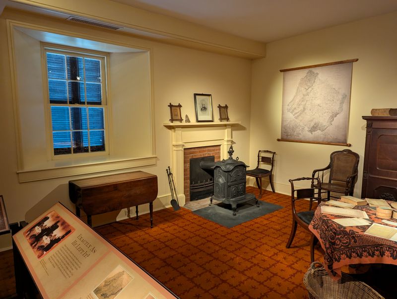 A Family Crypt With Revolutionary Roots