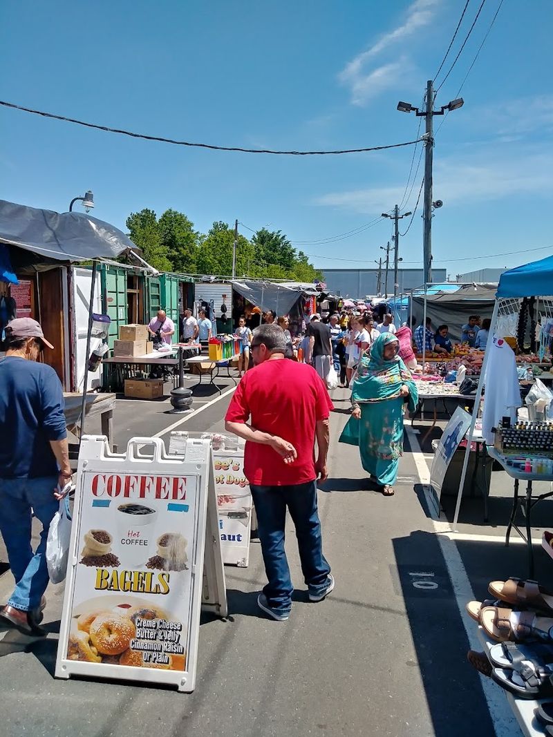 Clothing Deals Are Everywhere, But You Have to Dig