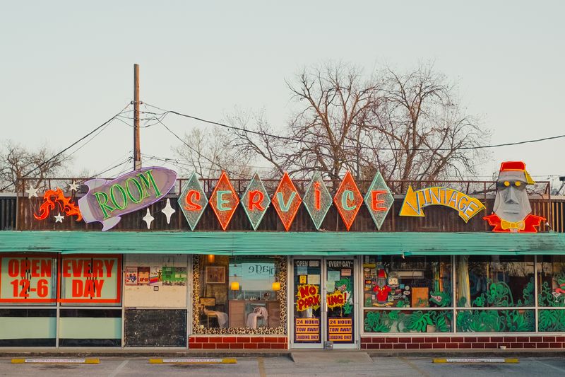 The North Loop Location That Makes Vintage Shopping A Whole Day Trip