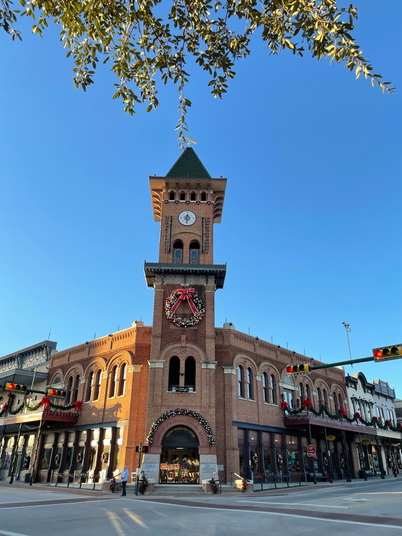 Artisan Workshops in the Cotton Belt Railroad District