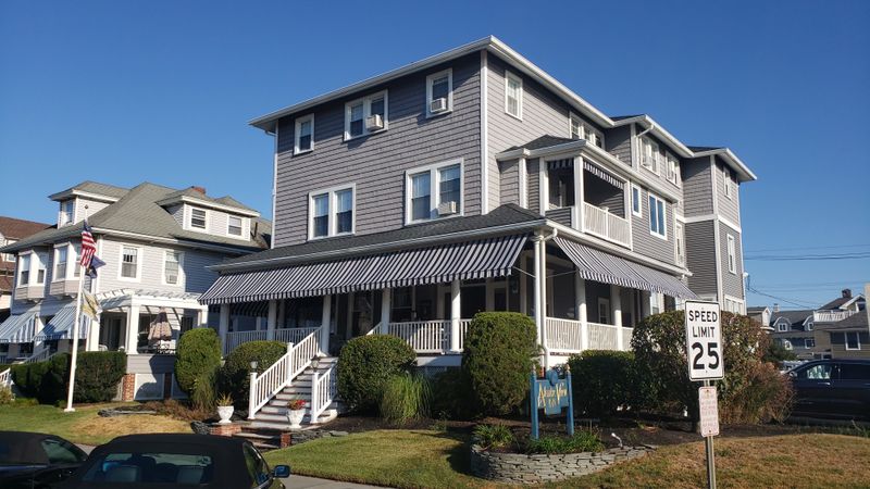 Tree-Canopied Residential Streets