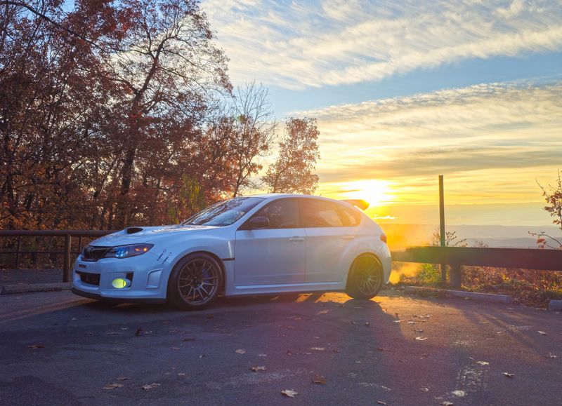 The Surprisingly Easy Drive That Rewards Lazy Adventurers