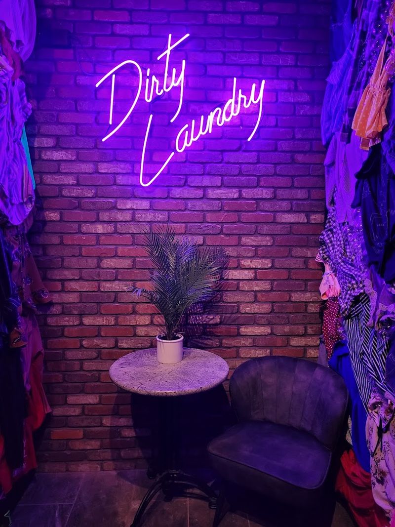 The Perfect Spot for Dates and Quiet Conversations